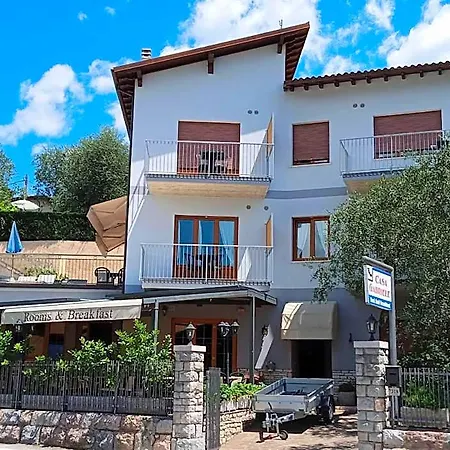 Casa Gabriele Szálloda *